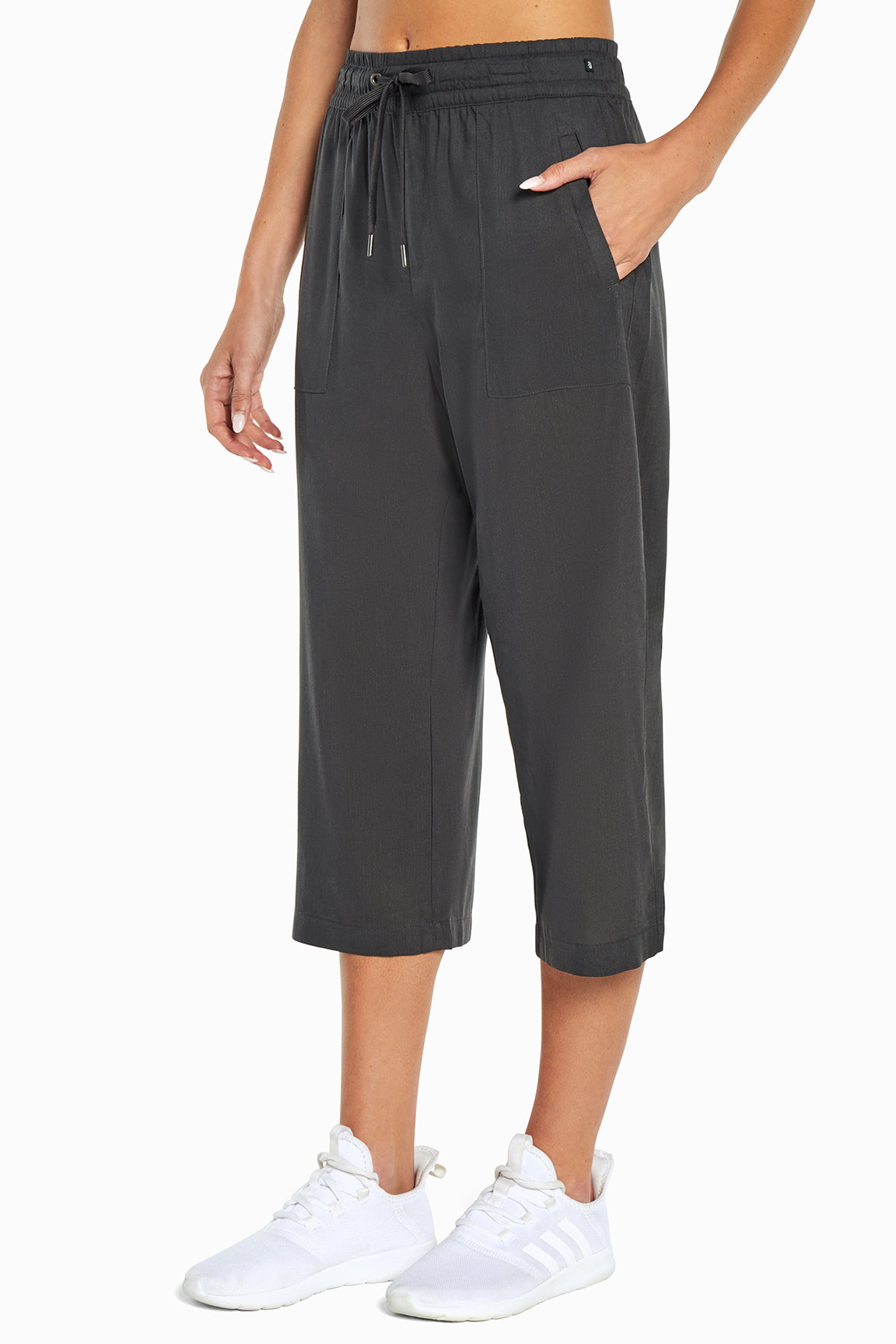 Avery Mid Calf Capri Marika