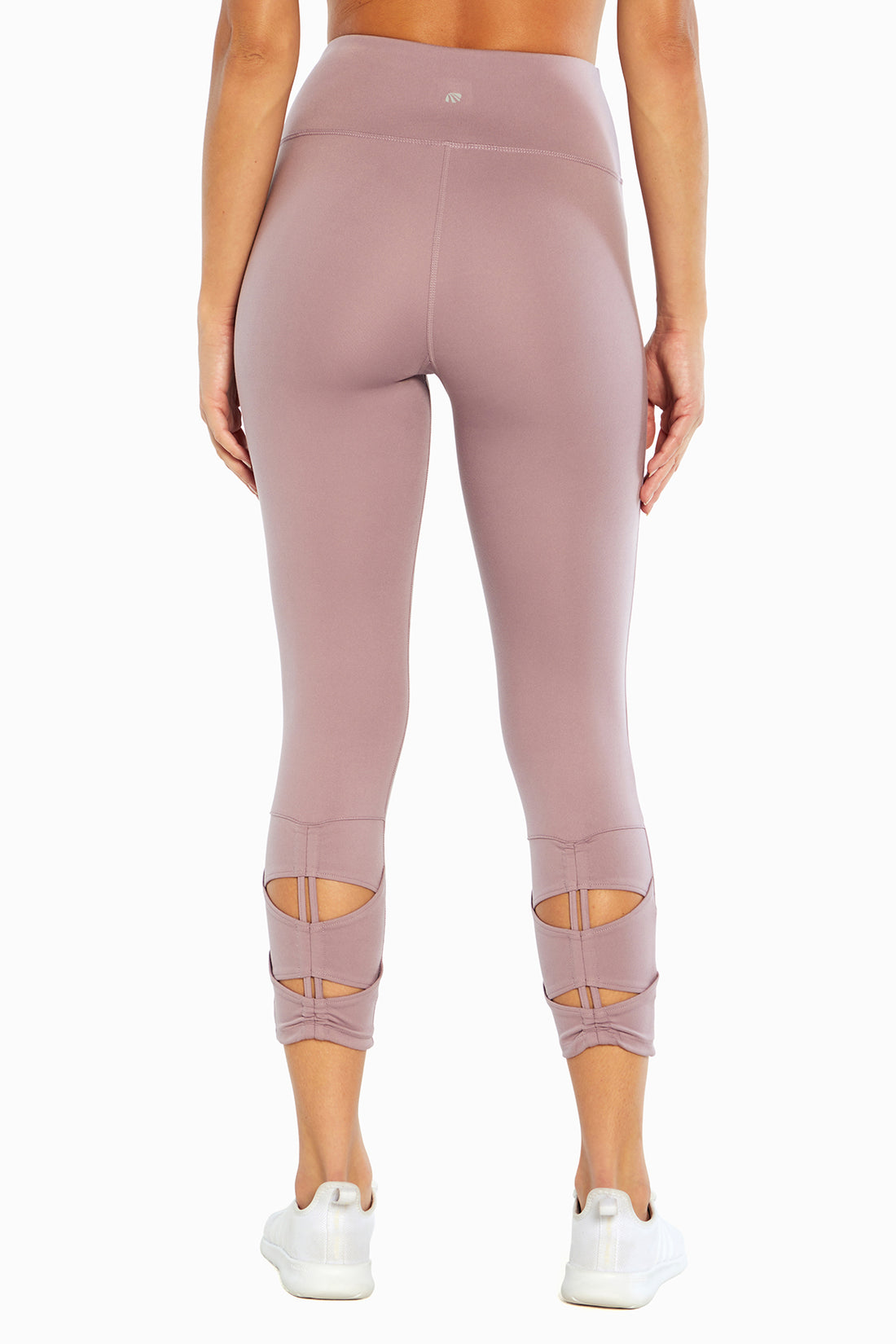 NEW] Constantly Varied Gear Tropiskull Capri Leggings  Chic boutique,  Capri leggings, Constantly varied gear
